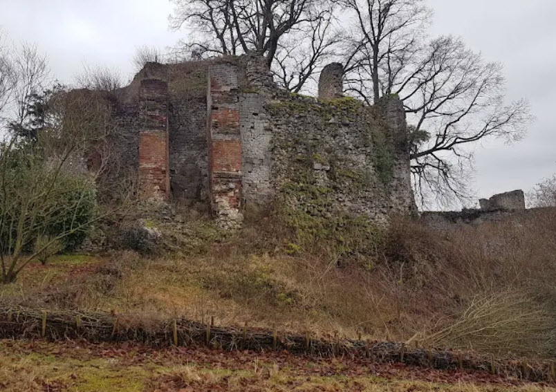 Burgruine Graisbach, Germany
